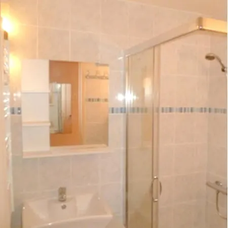 Apartment Rue Victor Tesniere - 26 *